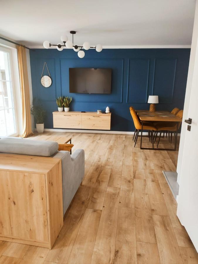 Miodowy Apartament Złotów エクステリア 写真